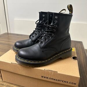 Dr. Martens 1460 Women’s
Smooth Leather Lace Up Boots